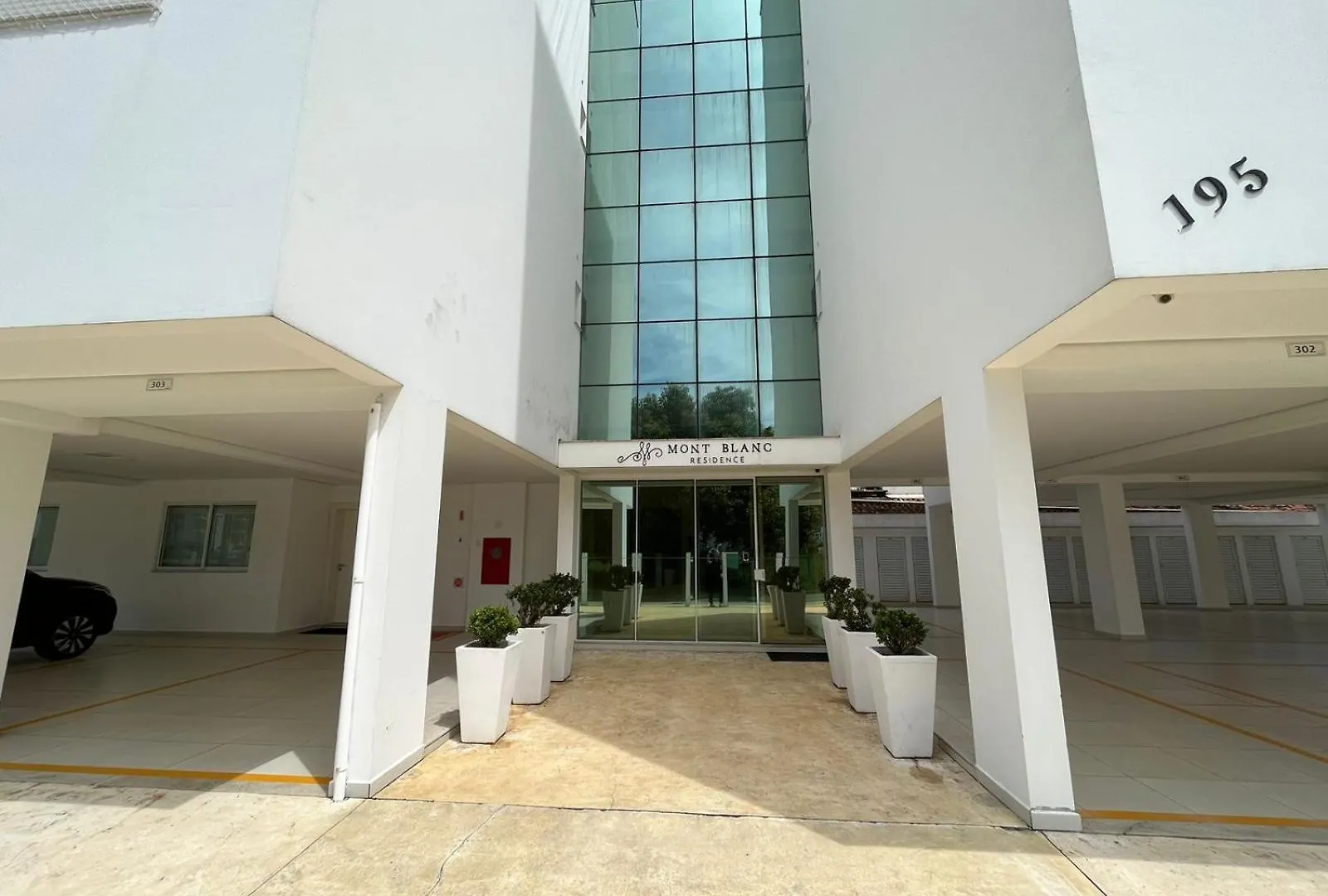 Cod 125 - Apartamento Amplo, A 100 Metros Do Mar Governador Celso Ramos 0*,